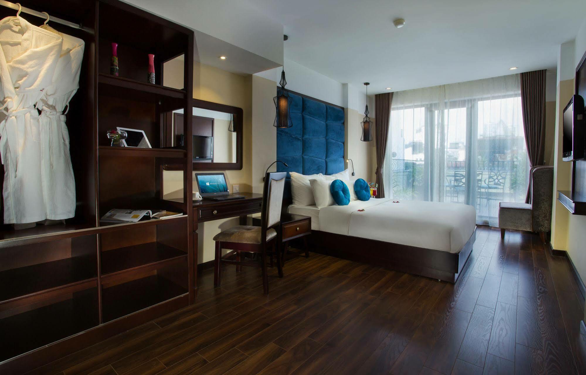 Ambassador Hanoi Hotel&Spa Buitenkant foto
